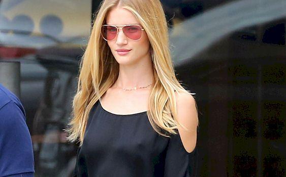 Rosie Huntington-Whiteley in Revealing Black Top free nude pictures