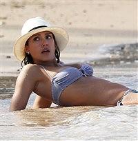 New Pics Of Jessica Alba’s Hard Nips And Tight Ass In A Bikini free nude pictures