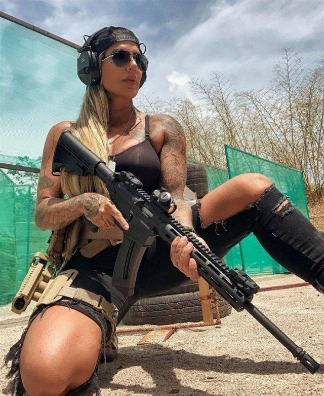 Girls With Guns free nude pictures