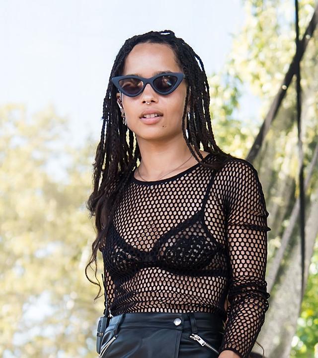 Zoe Kravitz Nipple Peek in Black Lace Bra on Stage free nude pictures