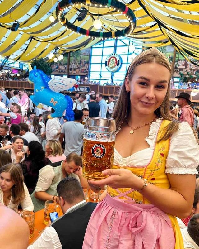 Sexy Women In Dirndls – October Festival Edition free nude pictures