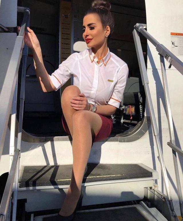 Flight Attendants Share Their Sexy Pics (PICS + GIFS) free nude pictures