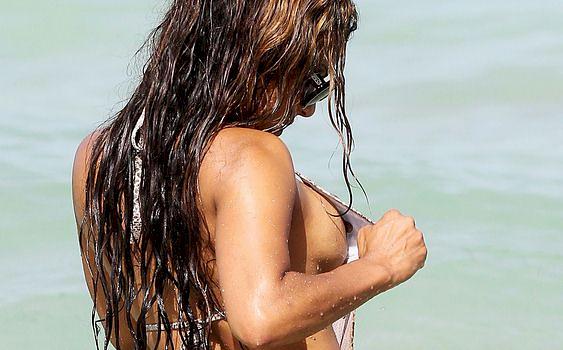 Christina Milian Nip Slip and Butt Flash free nude pictures