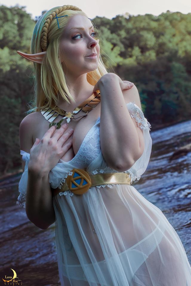 Exhibitionist BOTW Zelda by lunaraensfw [self] free nude pictures