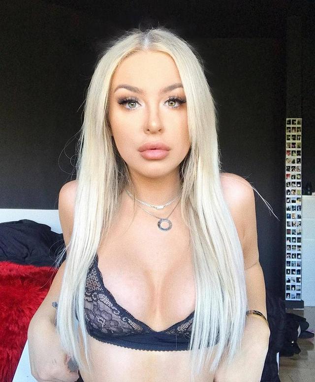 Tana Mongeau is Perfection free nude pictures