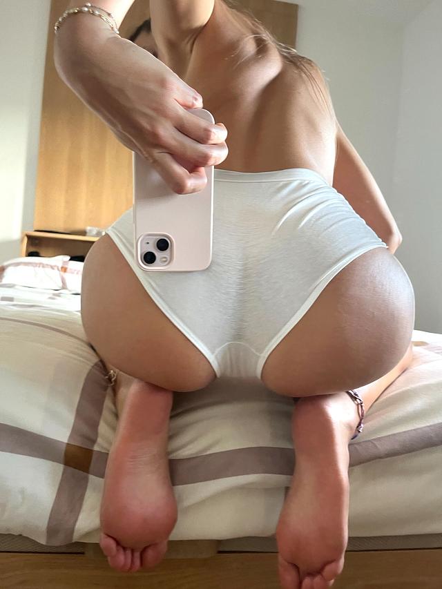 What do you like the most, my sole, boyshorts or ass crack? 😊 free nude pictures