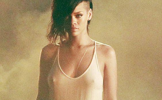 Rihanna Pokies on the Set of Diamonds Video free nude pictures