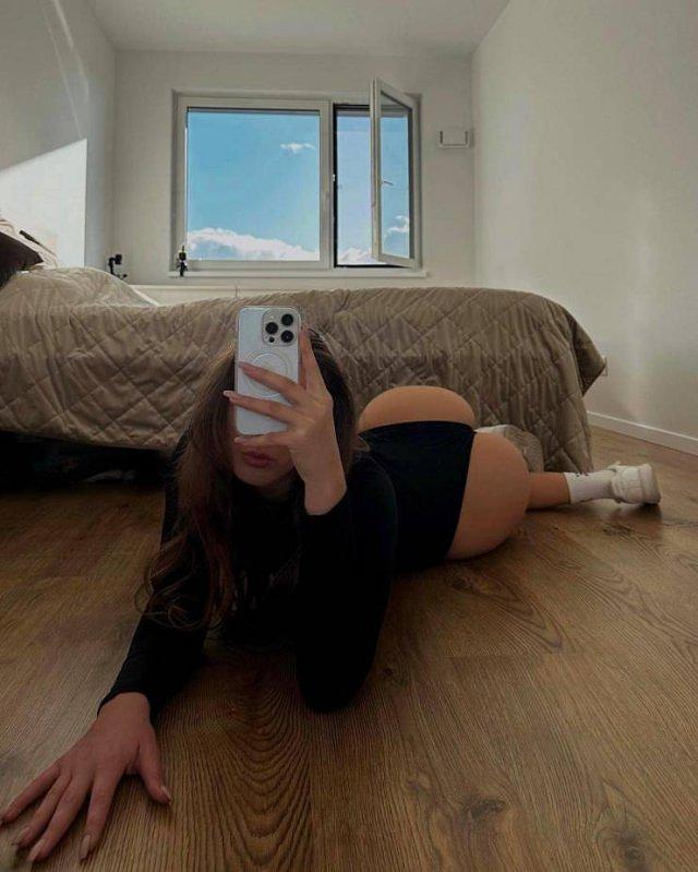 Hottest ‘Rear View’ Photo free nude pictures