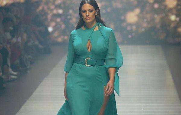 Ashley Graham Panty Flash on the Runway! free nude pictures