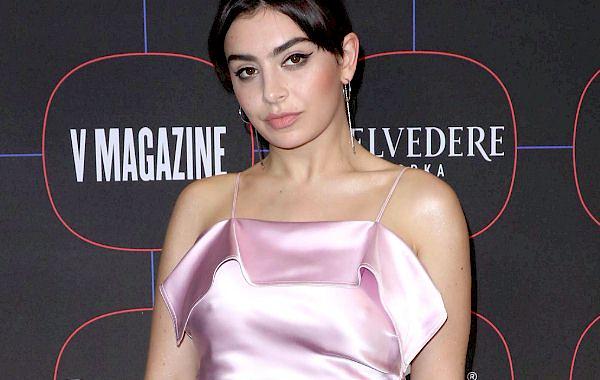 Charli XCX Pokies in a Pink Dress! free nude pictures