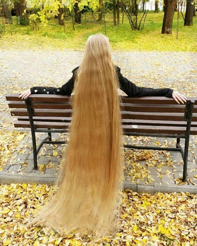 Real-Life Rapunzel With 1,Meter Long Hair free nude pictures