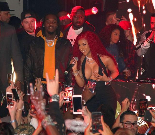 Cardi B’s Cleavage while Performing on Valentine’s Day! free nude pictures